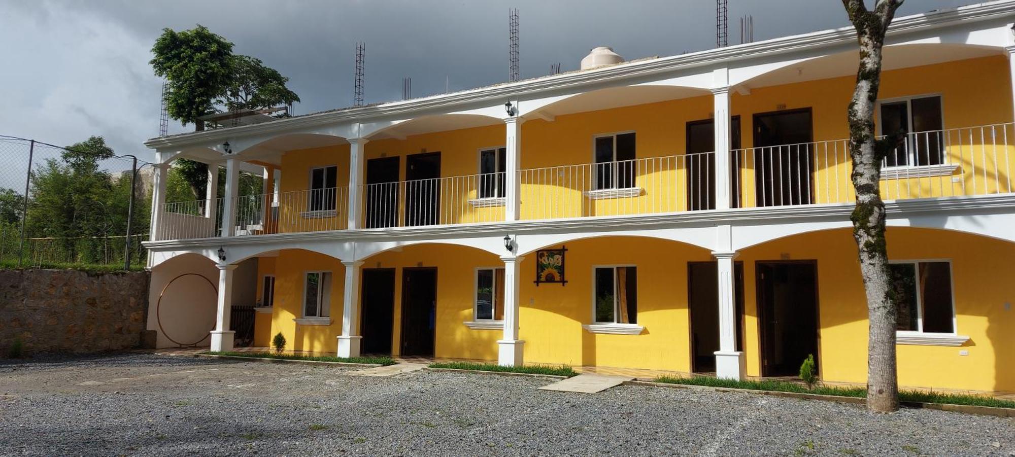 Hotel Los Reyes โคบาน ภายนอก รูปภาพ